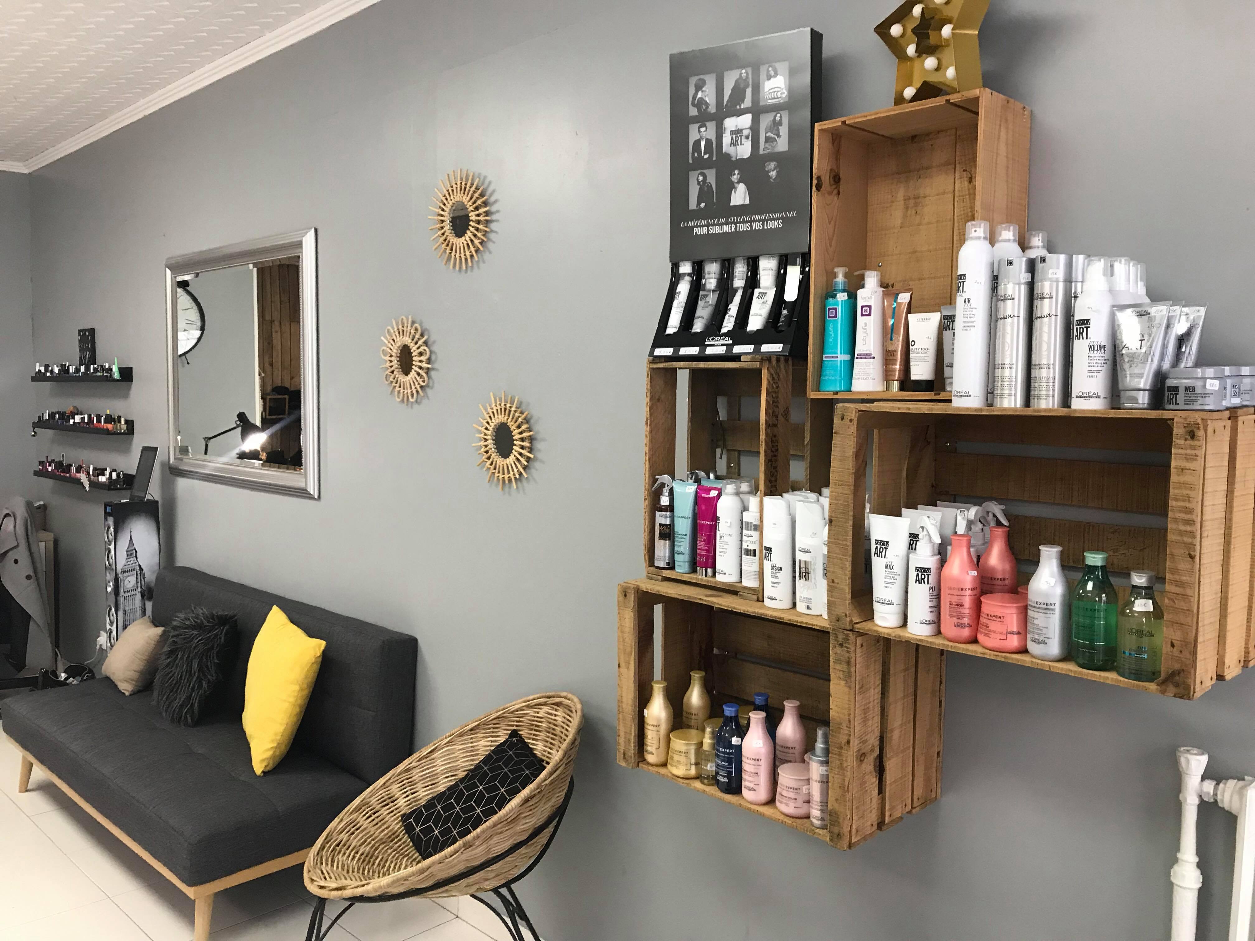 Le Salon  Hair Lounge 